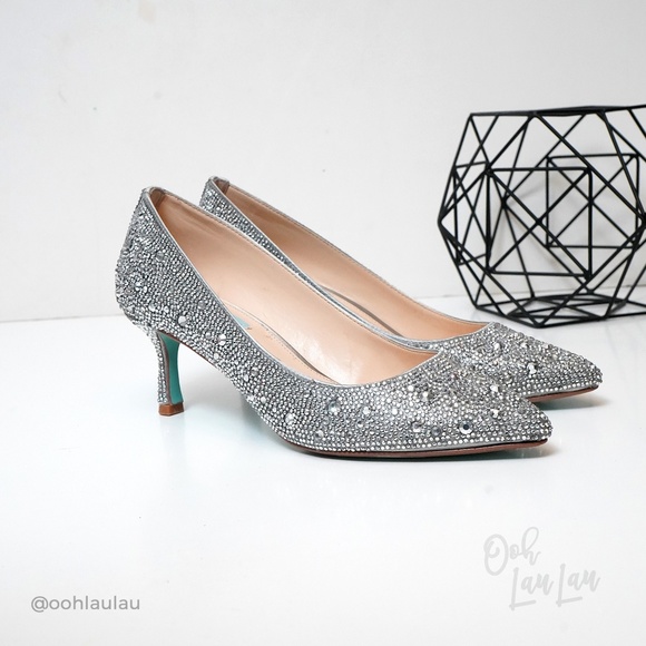 betsey johnson kitten heels